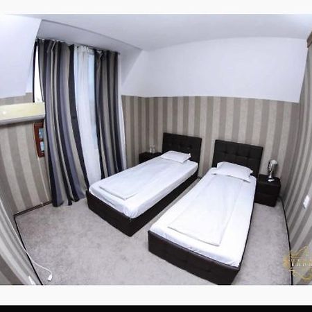 Hanul Vanatorilor Buzău Exterior foto